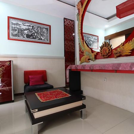 Reddoorz Plus Near Tugu Jogja 2 Yogyakarta Eksteriør billede