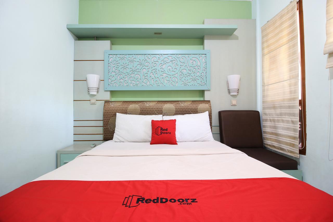 Reddoorz Plus Near Tugu Jogja 2 Yogyakarta Eksteriør billede