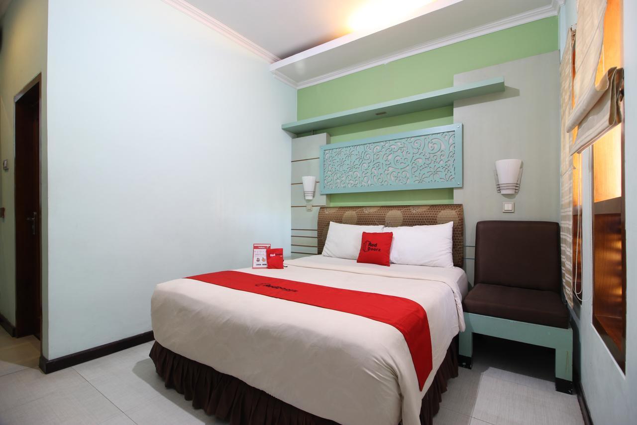 Reddoorz Plus Near Tugu Jogja 2 Yogyakarta Eksteriør billede