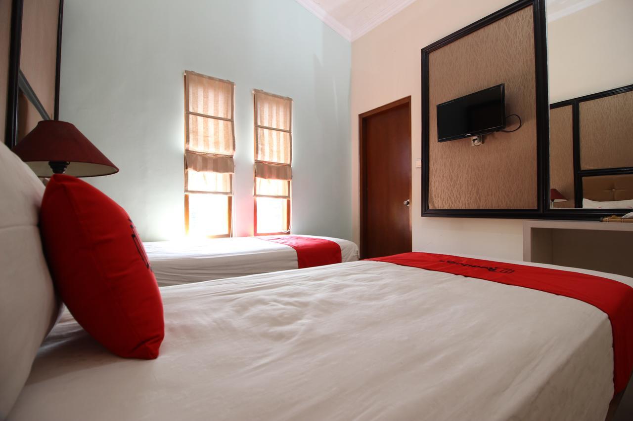 Reddoorz Plus Near Tugu Jogja 2 Yogyakarta Eksteriør billede