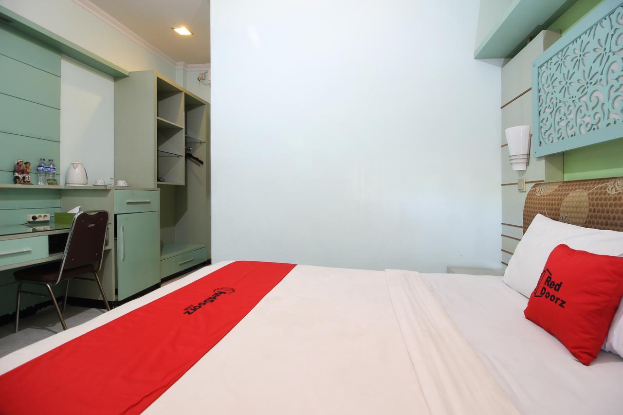 Reddoorz Plus Near Tugu Jogja 2 Yogyakarta Eksteriør billede