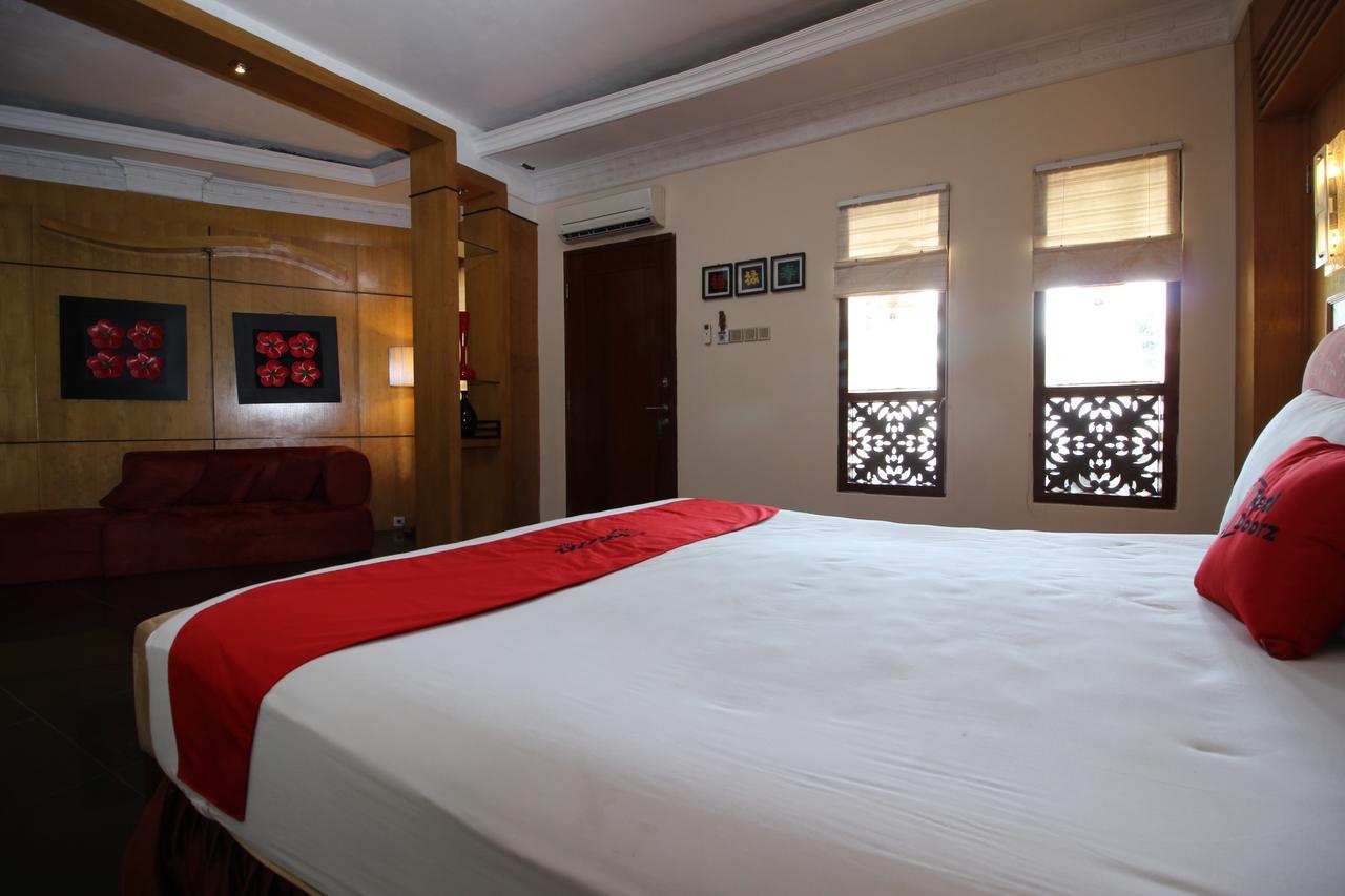 Reddoorz Plus Near Tugu Jogja 2 Yogyakarta Eksteriør billede